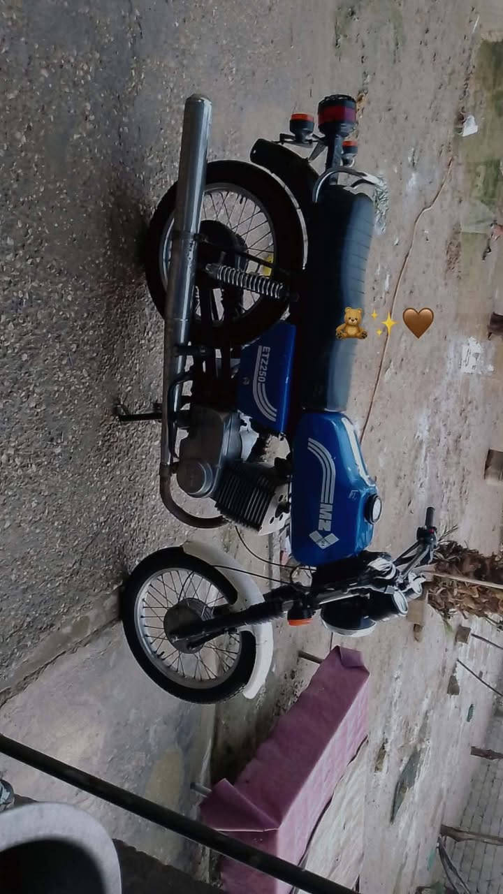 السلام عليكم MZ..82. للبيع  دراجه نضيفه بدون رقم  السعر خاص الهاتف ..***********
