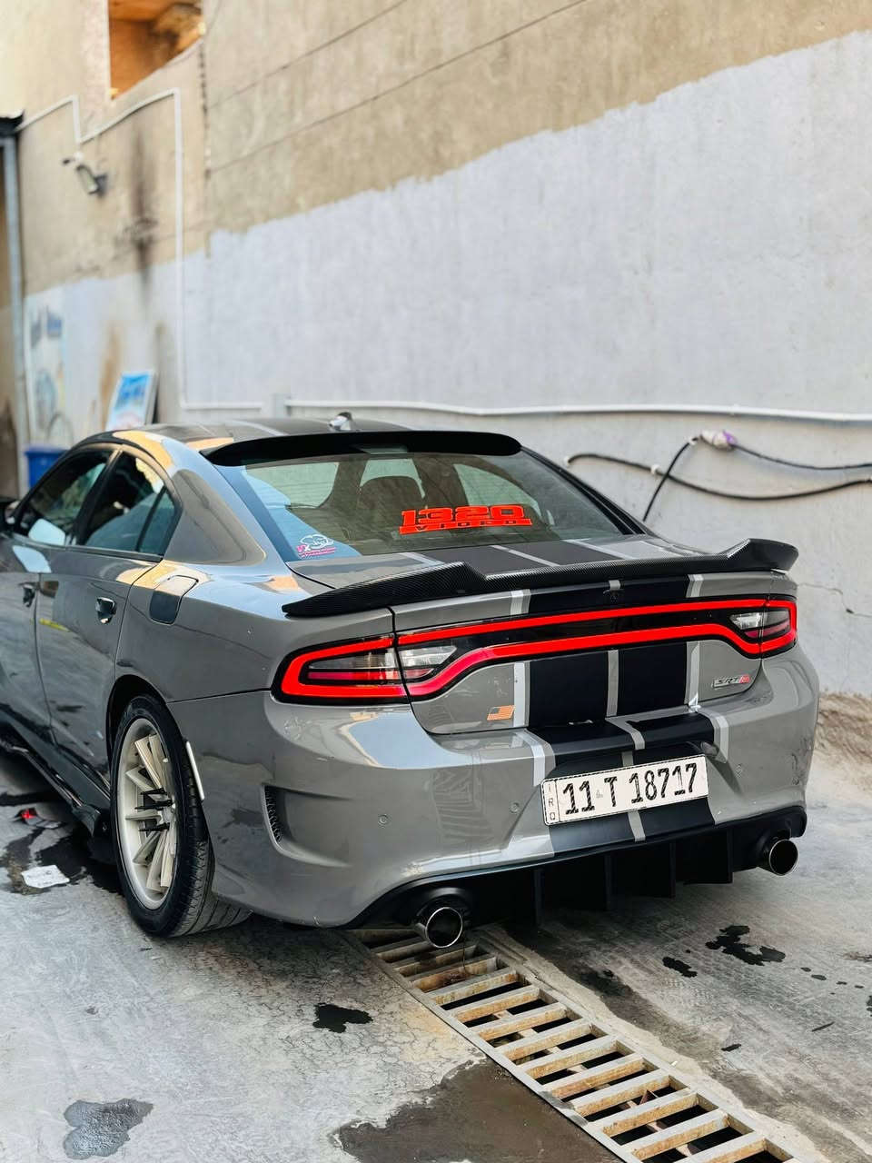 السلام عليكم
جارجر هيمي 2016 نضيفة ومرتبة مثلكم 

تغيير لون 

مكينة 5700 لوك 
كشن حضن + جلد
نقطة عمياء
شاشة كبيرة
سقف روز 
ويل 20 
سقف روز متغير
والمزيد من المواصفات المعروفة 

رقم نكليزي باسمي تحويل مباشر 
هزة جديدة

السعر 149 ورقة 
عنوان بغداد حي اور 
***********
