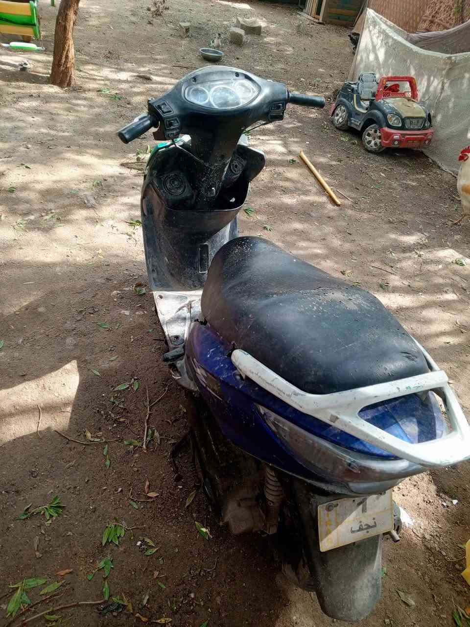 دراجة كامكو للبيع ابيع حديد الشراي يراسل على هذا الرقم ***********
