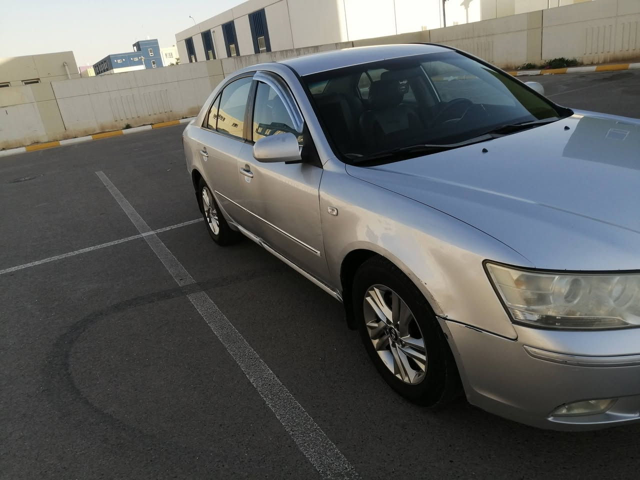 السلام عليكم
سوناتا 2010 وارد كوري مكينه 2000 رقم أربيل بسمي السيارة گير مكينه تبريد كهربائيات خير من الله والسونار مرفق بالصور
السعر 105 
مكاني بغداد بسماية
 
***********
