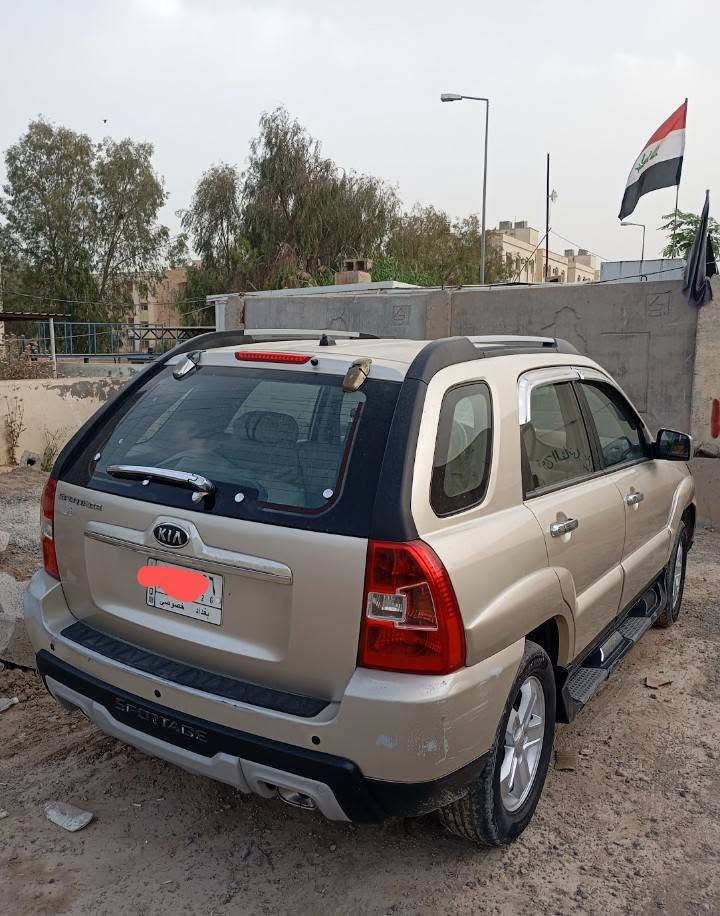 سبورتج ٢٠٠٩ وارد خليجي رقم بغداد الانكليزي تخم تايرات تبريد تدفأة كهربائيات شغال گير ومحرك مكفول ترهم بيع او مراوس النترا  عنوان بغداد حي الزهراء ***********
