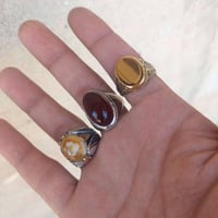 شباب عندي هذني اريد ابيعهن شكد يسون بيهن واحد فضه 925 07813145321