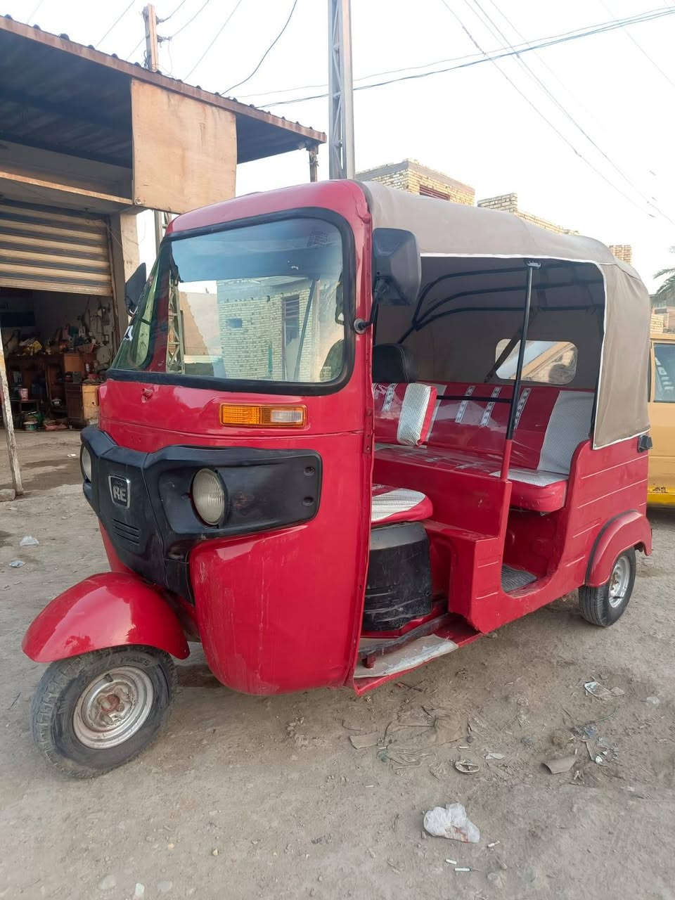 تكتك البيع موديل 18 رقم بابل  محرك عشرين معمر تعمير  عام عنوان بابل الحمزه الغربي  ***********
