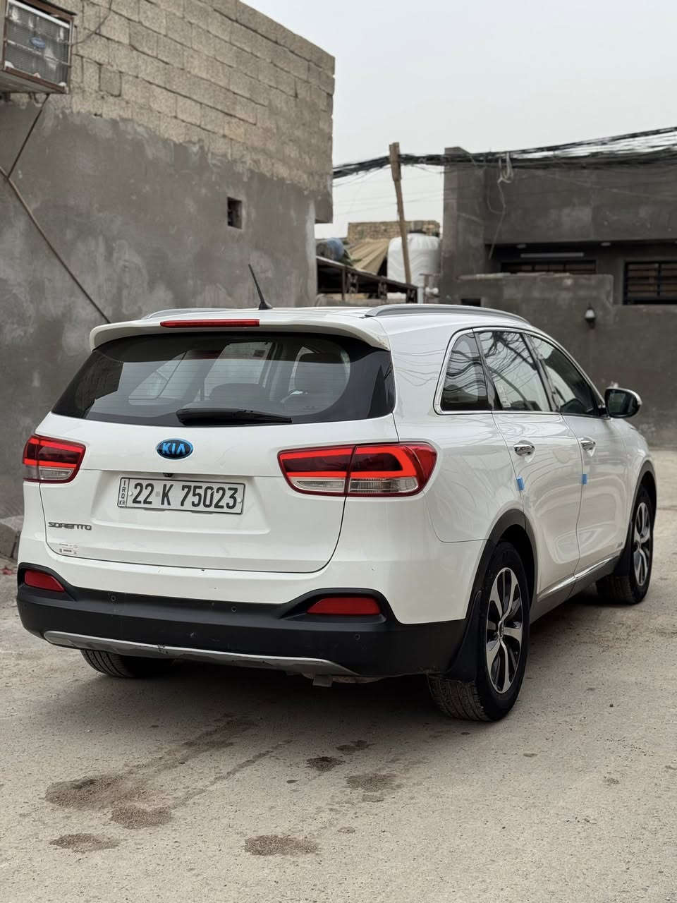 ‏السلام وعليكم
سورنتو2015 شكل 16خليجي كفاله عامه

 

السياره ماشيه 170 الف جد

رقم سياره اربيل تحويل مباشر 

الشراي يتصل ويتدلل 

اللاتصال***********

المواصفات

محرك اربعه سلندر دوش 2400

7 راكب 

3 قطع تبريد 

كشنات جلد

كشنات كهرباء

بردات خلفيه 

ترحيب عند الاقتراب 

تحديد مسار 

مانع نزلاق 

5 انظمة قيادة 

اوتو هولد 

نظام ترحيب 

4 جامة اوتو فور ويل 

حساسات امامي و خلفي 

اشاير بل مري مري شفط 

كروز سرعة 

تحكم استرن شاشة وكامرة دوارة 

لايت زنون السياره فول نضافة وتخم تاير جديد تبريد ثلج وسعر184ورقم المكان بغداد ً
