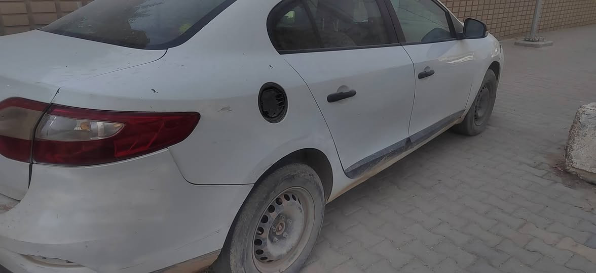 رينو فلونس 2012 ابيض
قبغ اصفر المرغوب
كير ومحرك نضيفات جدا كشرها متوسط
حادثها بيبان خلفيه  بيها الواتر بم بي مشكله باب السايق عاوزها يده ضفيرتها جديده صدر امامي خلفي عمره 75٪ سياره على ايدي مامتعوبه  بس الكشر شويه يرادله ترتيب  سياره الك بيها تراي دواخلها نضيفه جداً دوشمه قديفه  منقص غاز  رقم بغداد انكليزي هزه جديده  مكانها الكاظميه جيب فيتر وتعال افحص واخذ  مشروع وطني ثاني يوم احولك سنويه جديده اليريد صور الهزه هم ادزهن اله ماعليها غرامات اهل ال45 مابيع والله والي يواعد ويضل يجيب جماعه واحجز ماحجز ماحب هل شيء تجي تشوف تفحص وتاخذ 
السعر 51 وبيها مجال
***********
