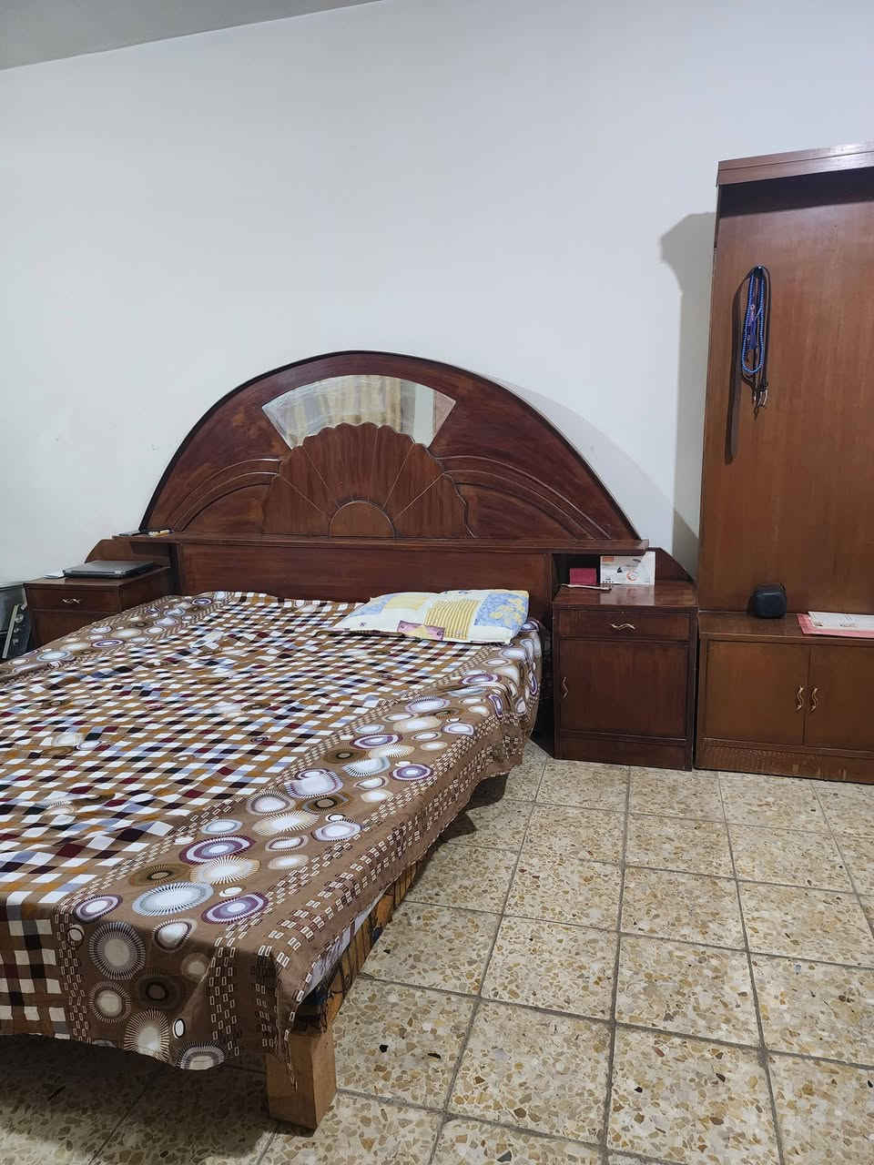 غرفه اخشاب عراقي نضيفه للبيع حي الجهاد سعرها 450 بيها مجال شي بسيط للشراي فقط الشراي يدخل خاص


**إذا كنت صاحب هذا الإعلان وتريد حذفه لأي سبب، رجاءا أرسل رسالة إلى الدعم الفني**