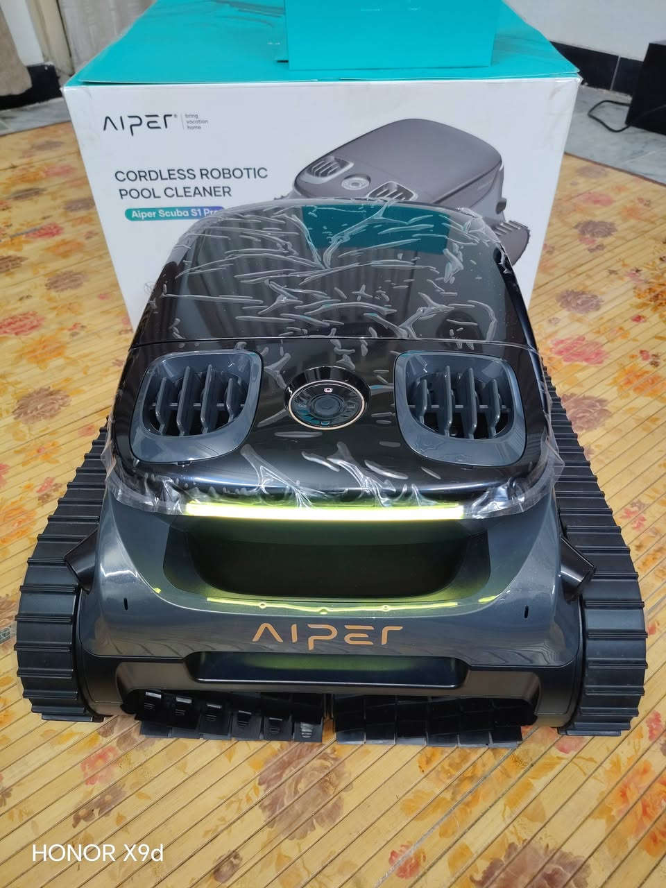Aiper S1 pro
الروبوت العملاق
 لتنظيف ارضيات وجدران المسابح
ابحث عن المنتج وشوف مواصفاته وسعره الرسمي 
المنتج جديد 
السعر 550 الف


**إذا كنت صاحب هذا الإعلان وتريد حذفه لأي سبب، رجاءا أرسل رسالة إلى الدعم الفني**