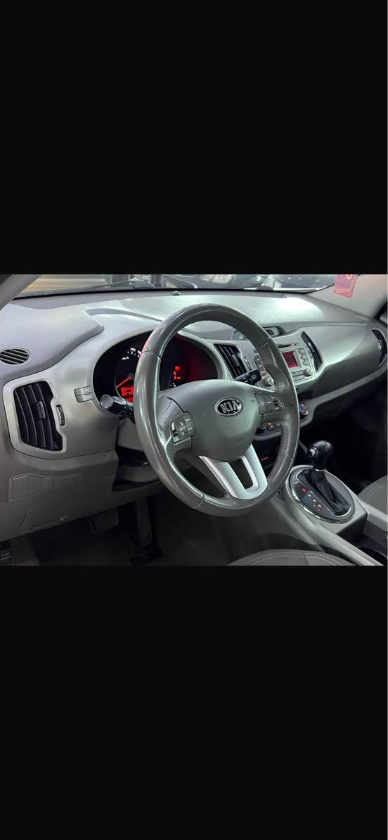 كياسبورتاج موديل 2013 السيارة وكالة شركة البخيت 
السيارة فول فول مواصفات مكفول كفالة عامة رقم الهاتف *********** Singapore
