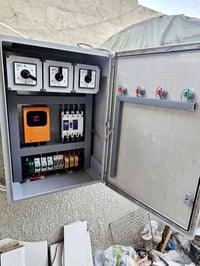 كهربائي متفرغ من الشعب 07721913271 وتساب وتصل سيمنز وبوري الرزق للجميع