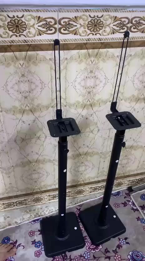 السلام عليكم زوج ستانات سماعات ستديو حديد  قوي وثكيل غير مستعملات اليفيدنة اني خادم ***********
