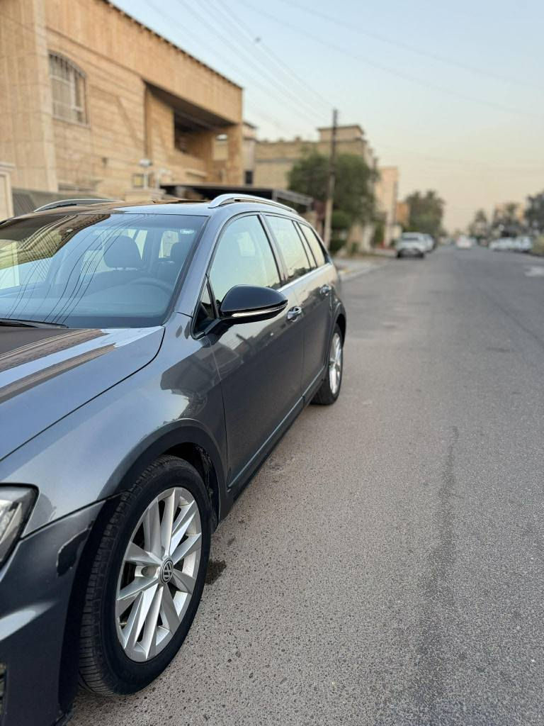 كولف موديل 2017 لون فيلي  GTi  فول مواصفات اعلى فئة
ماشيه 125 الف كيلو
حادثها جاملغ يمين وشويه من البنيد والجاملغ الخلفي اليمين مصبوغ
محرك 1800 تيربو
بانوراما
بصمه 
ختم AllTrack بالدوسات من تفتح الباب
نظام صوتي راقي مع سوبووفر دمام عند السبير
مقاعد جلد وتدفئه بالكشنات
رادارات
شاشه كار بلي
ويل 17
السيارة للبيع ب115  او مراوس حسب القناعة
مكاني بغداد / حي القادسية قرب ساحة قحطان
*********** بغداد, العراق
