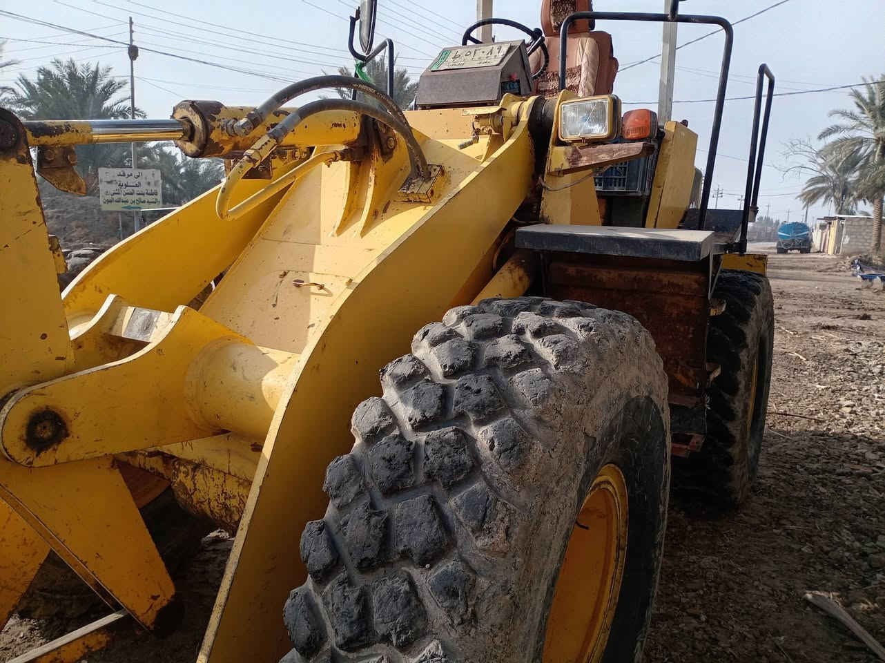 سلام عليكم لبيع شفل كوماتسودبليو ١٠٠ كير مكينه خير من الله سنويه ٢٠٣٠ تحويل رقم انكليزي بس ع استلام رقم *********** السعر١٧٥ وبيه مجال
