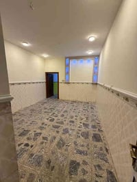 ❄️✨————————-⸻✨❄️  🏠 للإيجار – بيت في السيدية 📏 المساحة: 50 متر 🏢 يتكون...