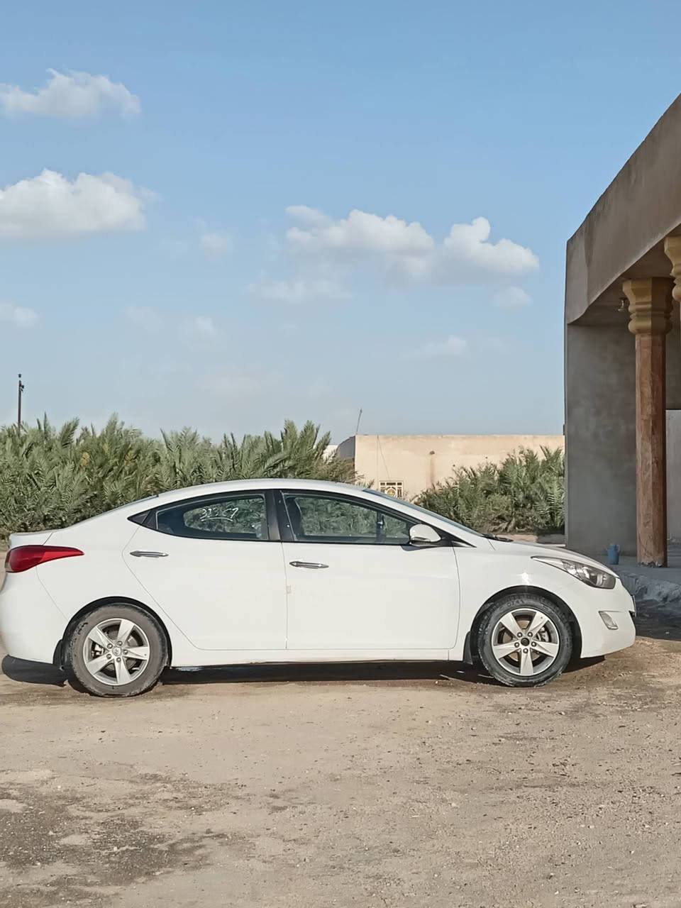 السلام عليكم النترا موديل 2014 خليجي مكينه1800دوش شاشه لمس تخم تاير رقم بصره توني محوله بأسمي رقم انكليزي سنويه لل2030 ماشيه 113 ألف سياره بيه فقط التكمه جوه الباب الخلفي عالبارد والباب مبدله باب الشركه بابه الأصلي الباقي كفاله عامه محرك تبريد حداديه السعر 123 وبيه مجال مكان بصره الزبير
***********
