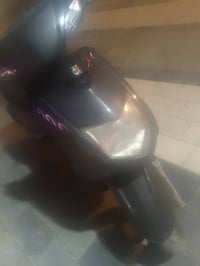 دراجه سكنس 110 السعر 450الف مكينه مكفولة كفاله وبيهه مجال حك الجيه 077...