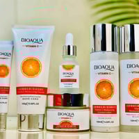 فيتامين سي كوري • تفتيح وترطيب • مزيل هالات