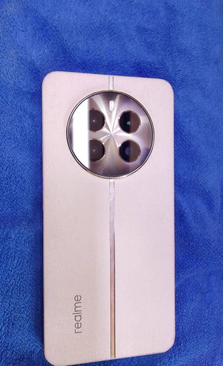 جهاز لبيع رايدمي 12+5g
ذاكره 512 
جهاز بيه فطر بسيط  مثل ماواضح بصوره 
سعر 190 وبيه مجال 
لمراسله واساب *********** 
او ماسنجر
