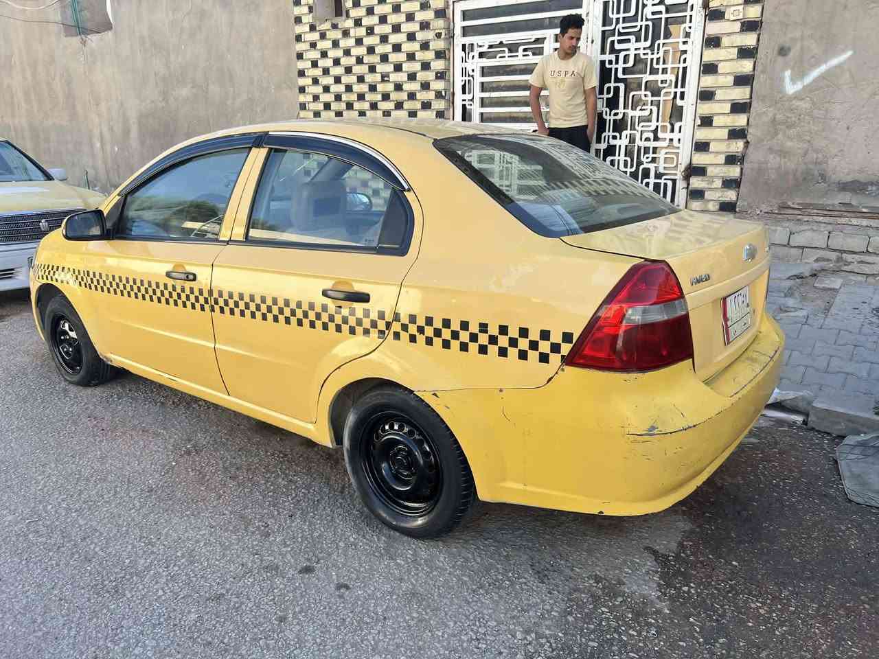 السلام عليكم افيو للبيع او المراوس موديل 2009 مكينة مفتوح سنويه ساقطة المكينة بيها خيط بخار  وشعليها غرامات ينزلن من سعرها ...مكلف بلنشر للاستفسار ‏ رقم صاحب السيارة ‪0782 286 9737‬‏
