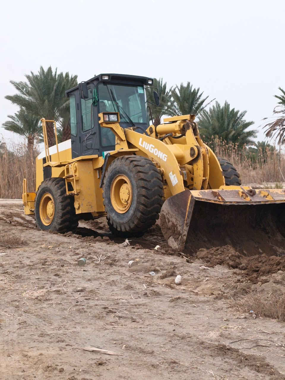 السلام عليكم ورحمة لله وبركاته شفل للبيع حجم 842 مكفول كفالة عامه ***********
