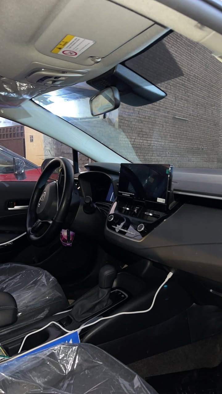 السلام عليكم 
كورلا هايبرد 2025
1/1 
ماشيه 16 الف 
155$
***********
