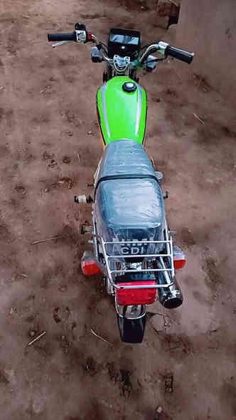 للبيع دراجه اربعه گير أوراق سكنر موديل 25 كفاله عامه سعر 850وبيه مجال مكان شاميه اتصال على هاذه رقم ***********
