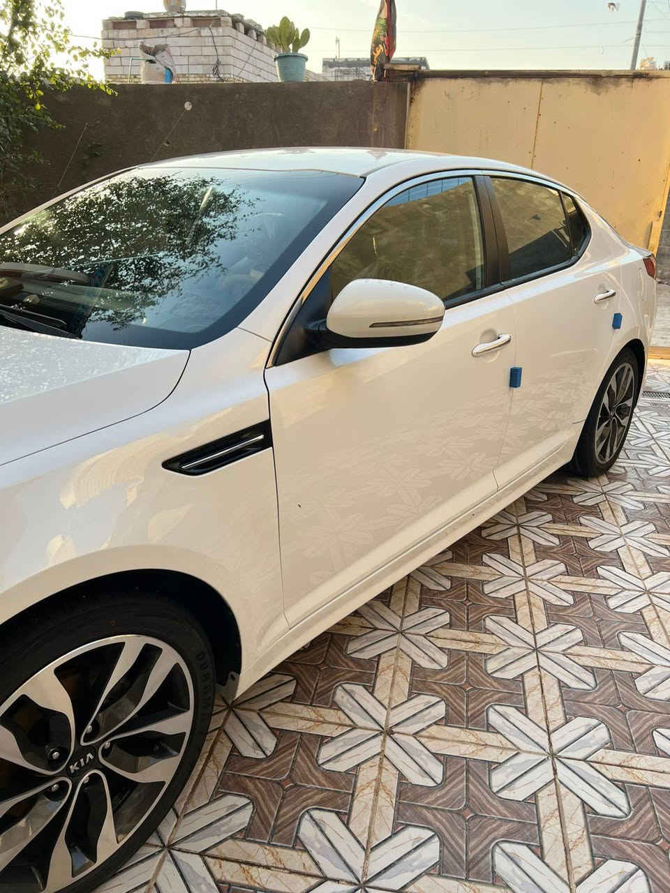 سلام عليكم 
اوبتيمه لبيع موديل 2015 خليجي بيه فقط هلال جاملغ الخلفي بي تعديل والباقي كفاله عامه قطعتين تبريد سياره كلش جديده استخدام شخصي احلئ من صور 
بسمي ثاني يوم مداور سعره 152 وبيه مجال مكانه ذي قار قضاء الشطره ***********
