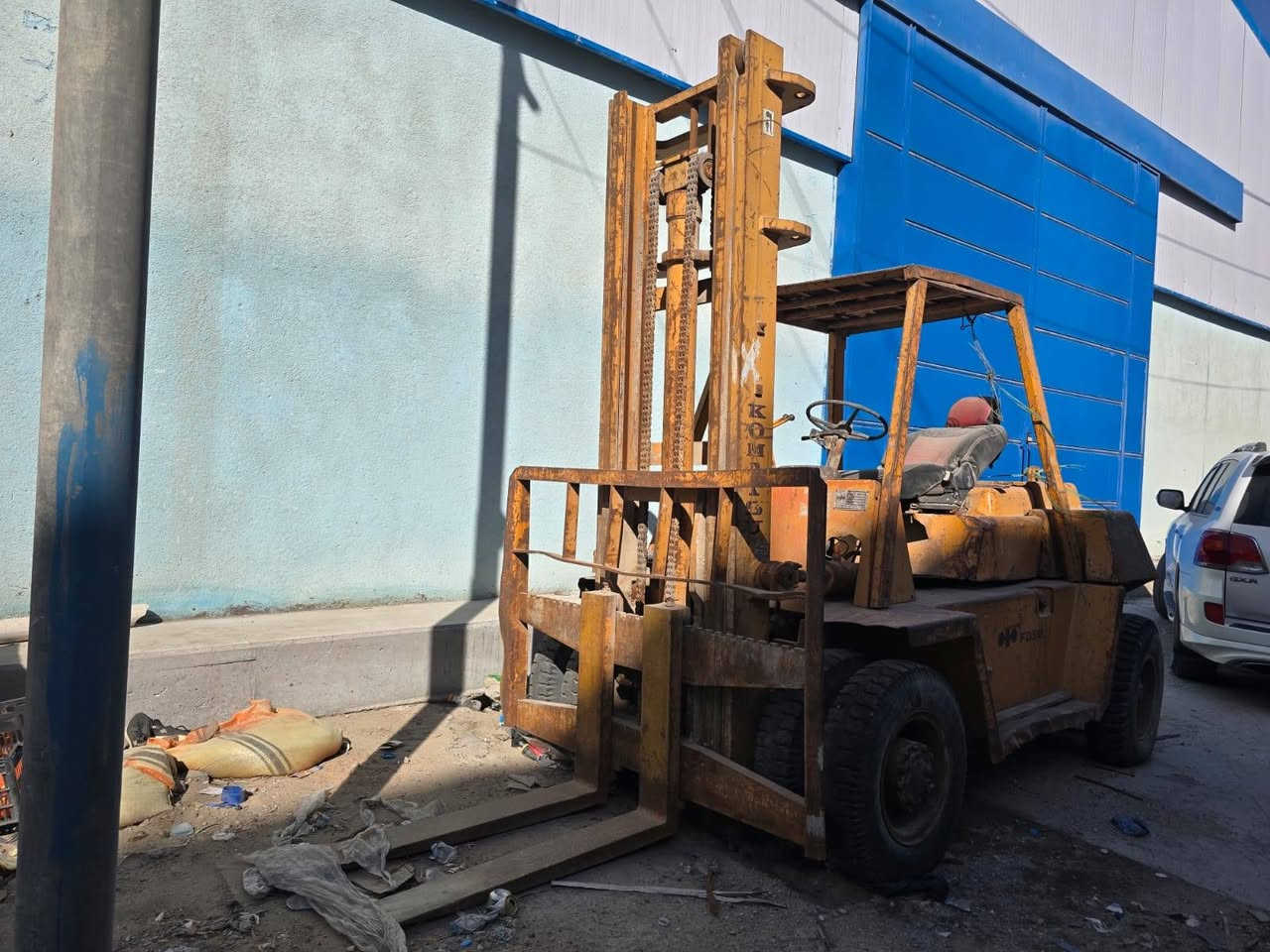 سلام عليكم رافعة شوكية كوماتسو 5طن مابيه اي نقص تشتغل نكرة للبيع سعر 40$
***********
