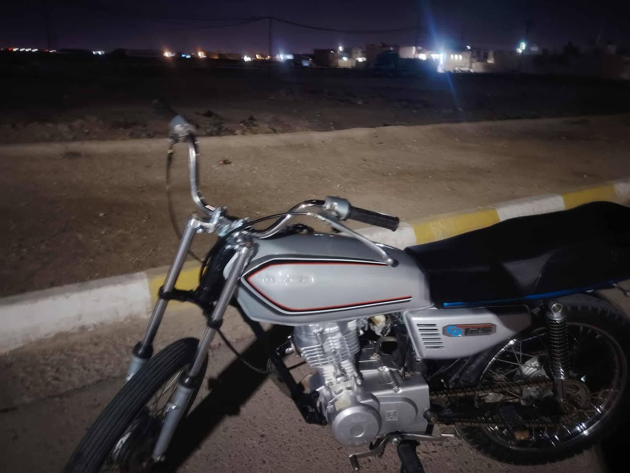 دراجه نامه محرك چيس تعمير صار شهر تقريبن دراجه خير من الله جديده خابر ودلل ***********
