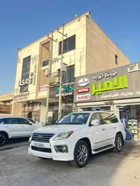 لكزز 2014 بريم LX_570 سياره جديده بالعافيه ع الياخذهه لون ابيض صدفي   ...