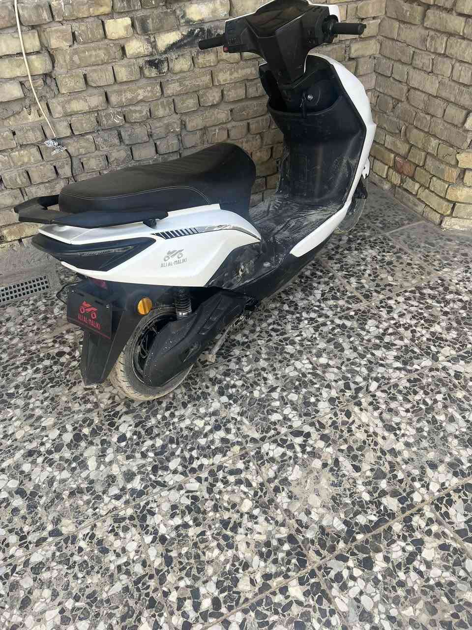 سلام وعليكم دراجه شحن سرعتها 75دراجه خير من الله شحنها يطول يومين دراجه جديدهً بس اني شاريتها ما محتاجها كلش اريد أبيعها سعر 750وبيها مجال مكان بغداد الأمين ر ***********
