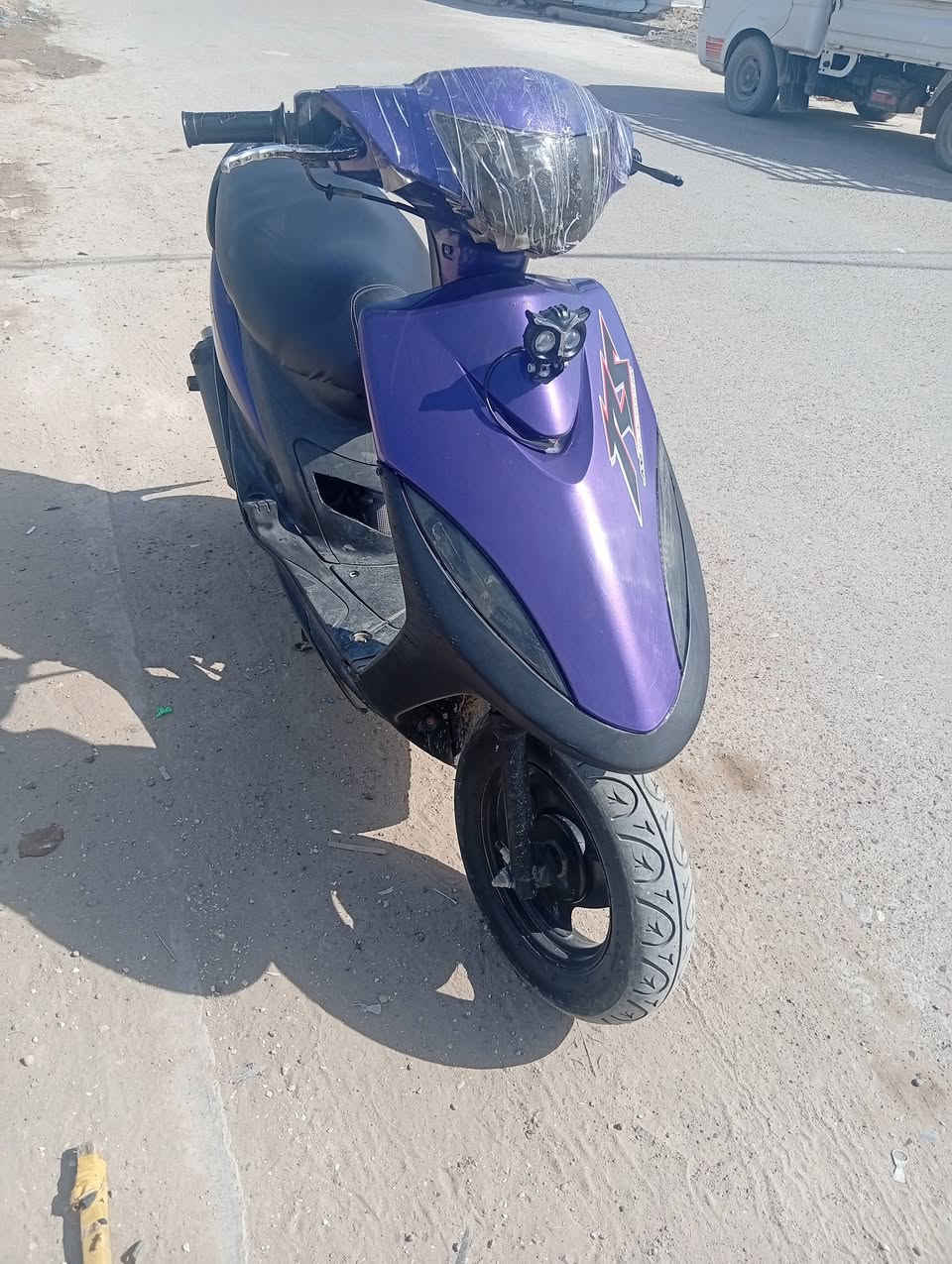 السلام عليكم للبيع او مراوس 
ماكس عدله مكينه ناعمه لاتنقيص ولا بخار 
نكره سلف سلف وهندر دراجه نضيفه 
سعرها 400 مكاني الدوره ابودشير 
للتصال ***********
