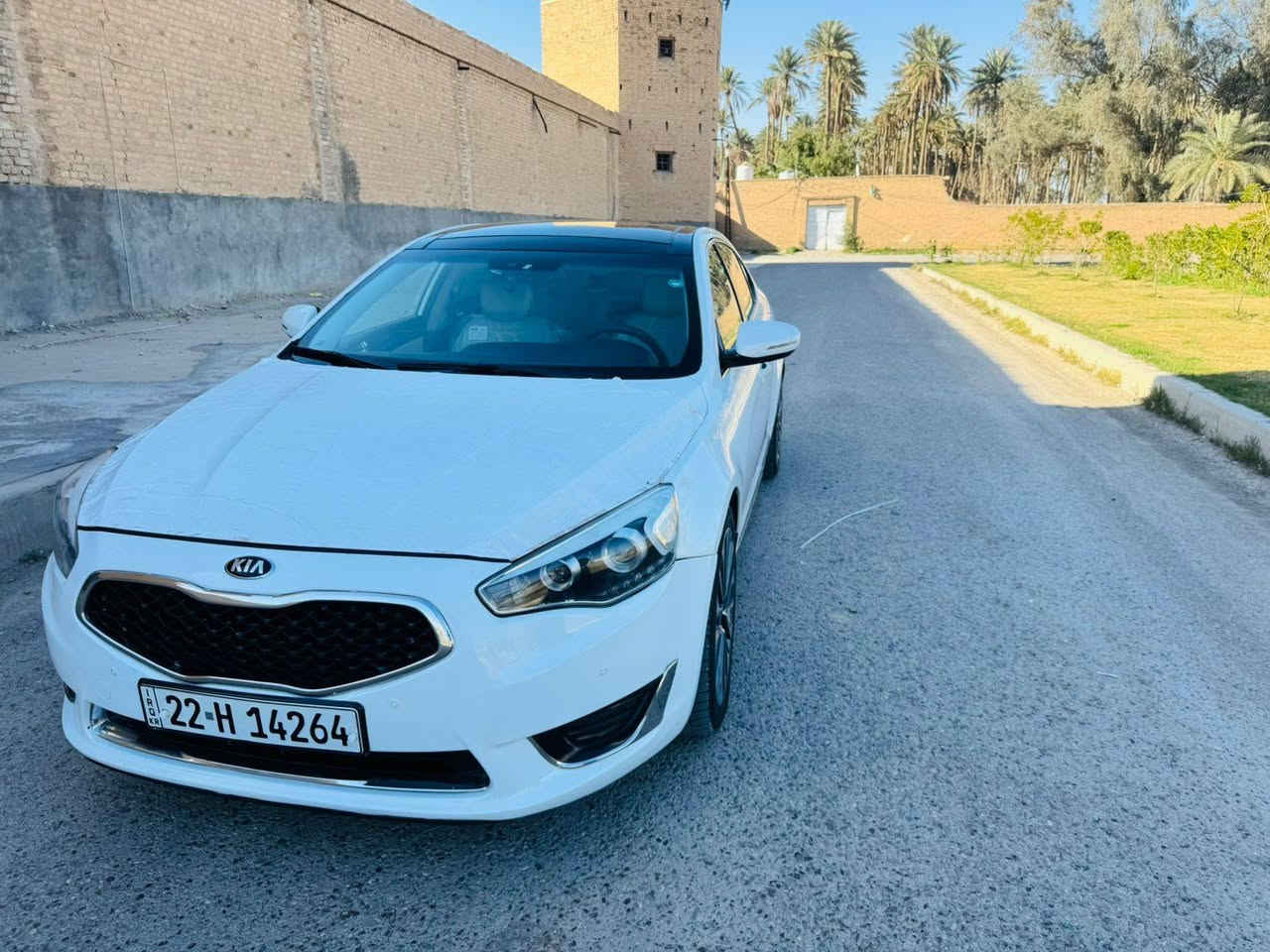 السلام عليكم كيا كادنزا خليجي 2014  مكينه 6 سلندر Vip سياره  كفاله عامه من صبغ وتبديل وضربه جاهزه من مكينه وكير وحداديه وتخم تاير تبريد جسمه لخارجي صافي لا زلغ لارصعه موصفات
فتحتين 
بنورما 
قطعتين تبريد 
مري شفط 
لدات داخليه 
ستيرن كهربائي 
برده عدد٣ سلايت بلادي 
حساسات خلفيه 
حساسات اماميه 
كشن كهربائي 
تدفئه تبريد بل كشنات 
اشاره ترحيب 
اشاير بل مري 
كشنات جلد
سايد بريك بصمه
سنويه جديده 
هزه جديده
رقم جديد  
تحويل وكاله 
السعر 140 وبيه مجال 
 
لاتصال ***********
*********** حلة, بابل
