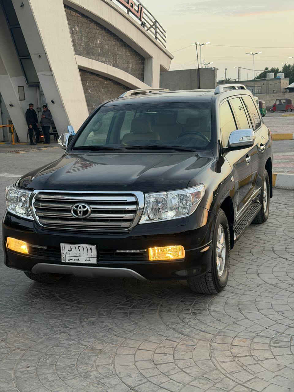 سلام عليكم لاندكروز ٢٠١١ سيارة اصل ستينية لون اسود فول كفاله عامة من الحادث والصبغ والفتح كير محرك كفاله تخم تاير بدون اي نقص جاهزه مكانه بغداد البياع اي استفسار *********** اتصل أو واتساب بيع أو مراوس حسب القناعه
