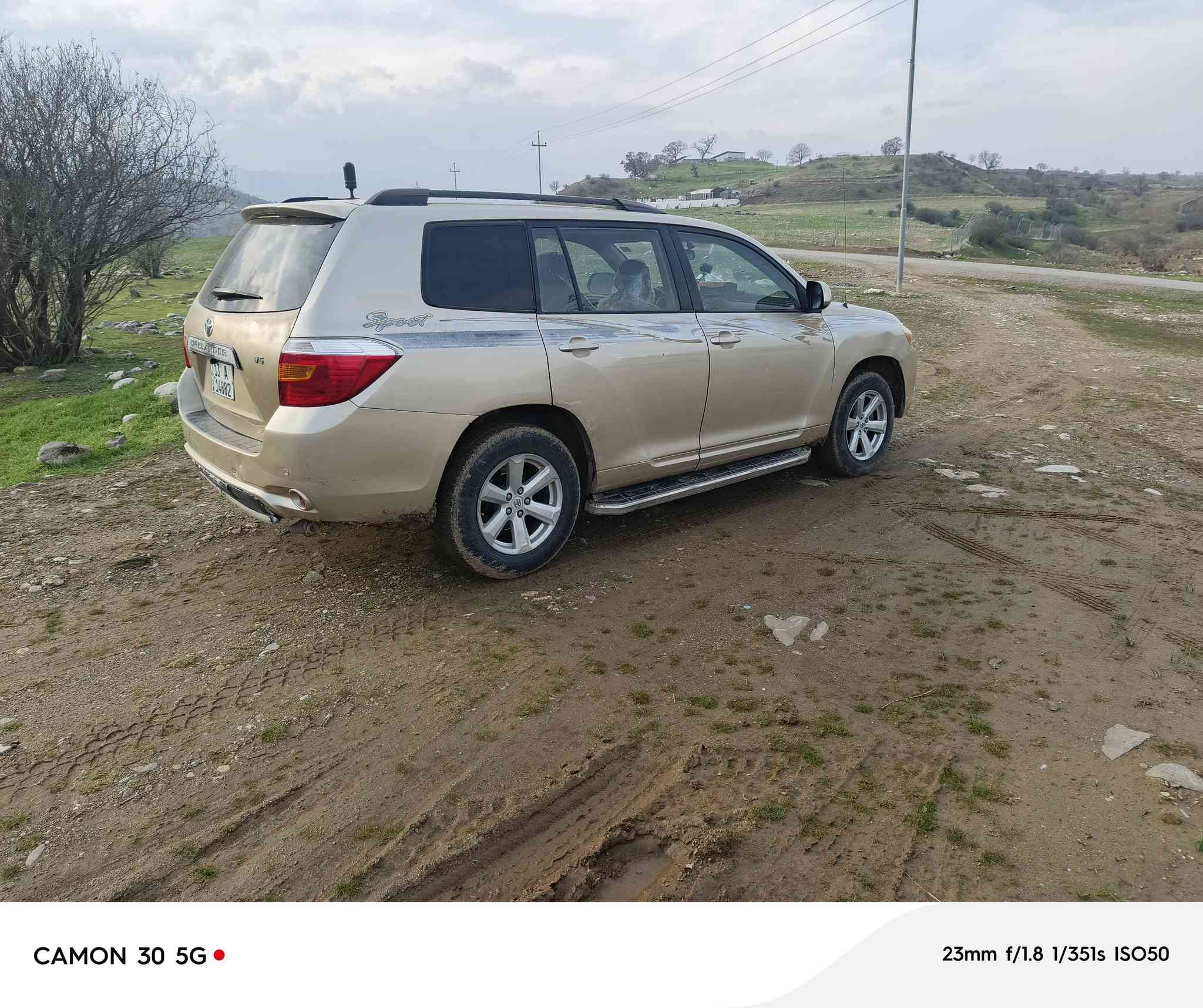 سلام عليكم من رخصه الادمن تويوتا هايلندر موديل ٢٠٠٨ ٧ راكب بسمي حادث جاملغ لايسر سعر ١١٨ كير محرك تبريد خير من الله دواخل نضيف ‏‪***********‬‏ مكاني بغداد تاجي
