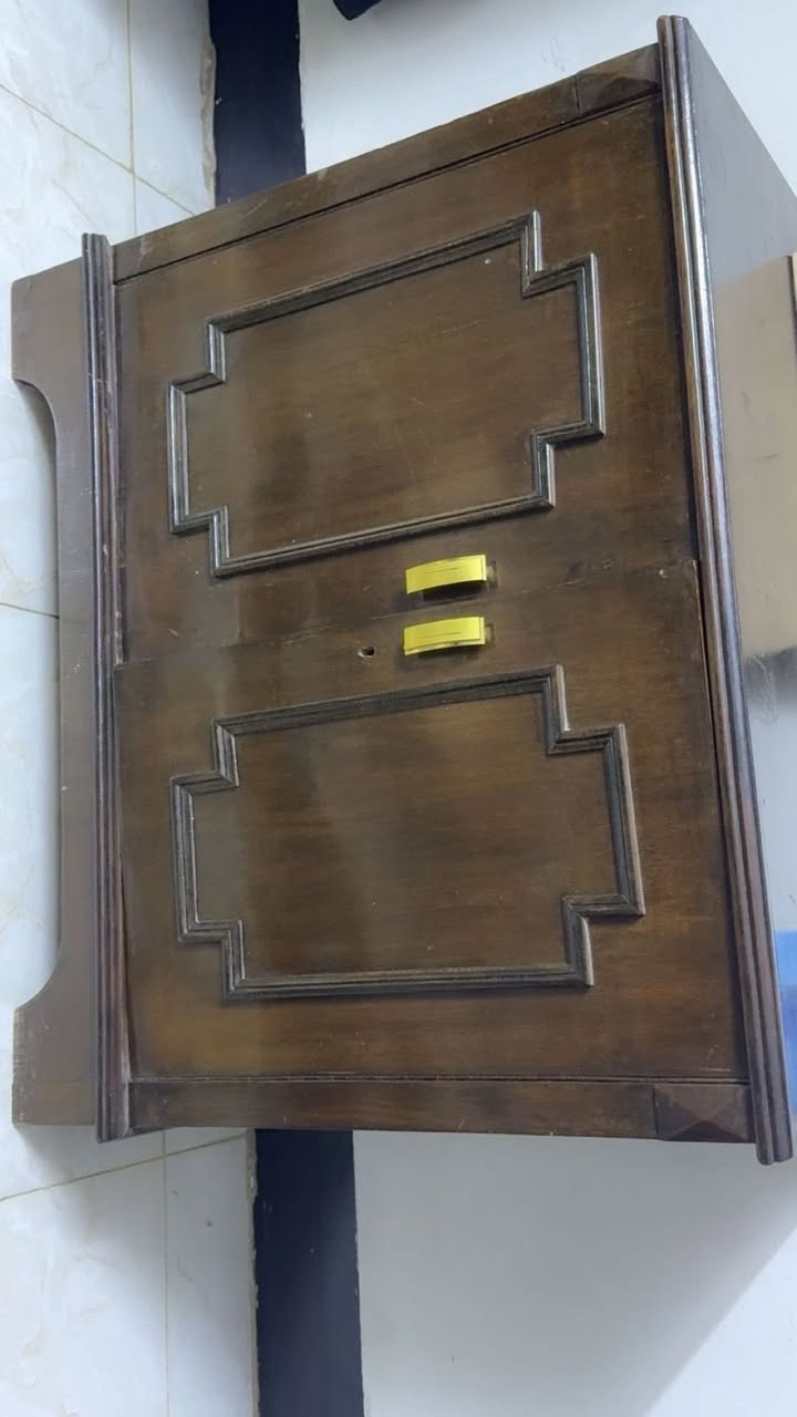 سلام عليكم 
غرفة نوم صاج 
لون بيتنجاني
للاستفسار ***********
