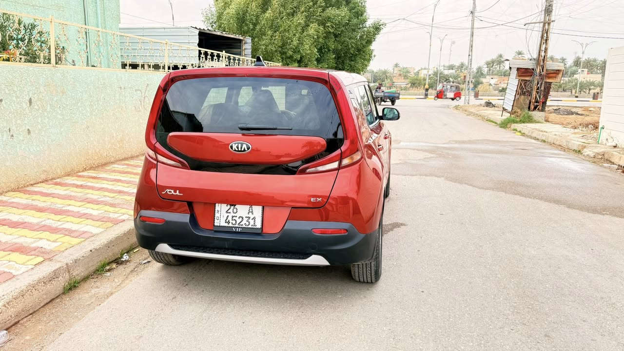 السلام عليكم
للبيع كيا صول موديل 2021
لون مشمشي
وارد كندي حادث بنيد صبغ بيه تعديل بسيط باللغود ومقدمة الشاصي.
وبيها مكانات بارد بسيطه
ماشيه 64 الف كم
تخم تاير جديد حدايه جديده كير محرك شرط .
محرك 2000دوش
فئه EX
المواصفات 
كشن جلد لون كريمي 
هيترات كشن هيتر ستيرن 
تحديد مسار نقطه عمياء 
حساس خلفي 
رادار 360درجه 
مود داريف
سبورت ايكو نورمل 
رقم إنكليزي الجديد باسمي هزة جديدة سنوية لل2029
السعر 136 وبيه مجال بسيط
مكاني واسط قضاء الحي 
***********
