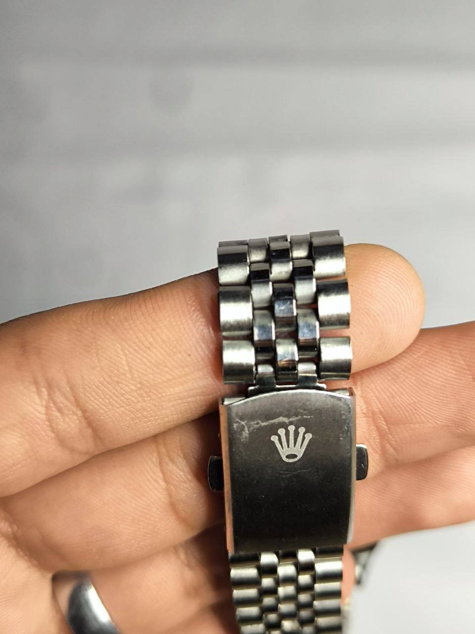 ساعة وارد وربي
ساعة تحفة فنية
ميناء فخمة مزوده بمنفذ تاريخ شهري+ اسبوعي مع اميال لامينوس 
زجاج معدني ضد الخدش 
سير مصنوع من الاستانلس ستيل 
الساعة مقاومة الماء والغبار 
الساعة مختمه من كل مكان

السعر :- 20 ع اول تم 
للحجز والاستفسار يرجى الاعتماد خاص


**إذا كنت صاحب هذا الإعلان وتريد حذفه لأي سبب، رجاءا أرسل رسالة إلى الدعم الفني**