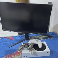 بلي اكس بوكس سيرياس نظيف كلشش  ويا يدات اثنين وشاشه مال العاب  مكفول ا...