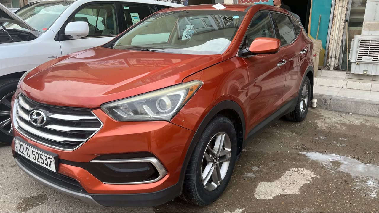 سنتافي رقم اربيل 
موديل ٢٠١٧
السونار مرفق بالمنشور 
بيها خمس قطع صبغ مو كلهن صبغ بيهن بس كلير 
حجم المكينة ٢٤٠٠ GDI
السعر ١٤٧ ورقة 
للاتصال *********** بعقوبة, ديالى
