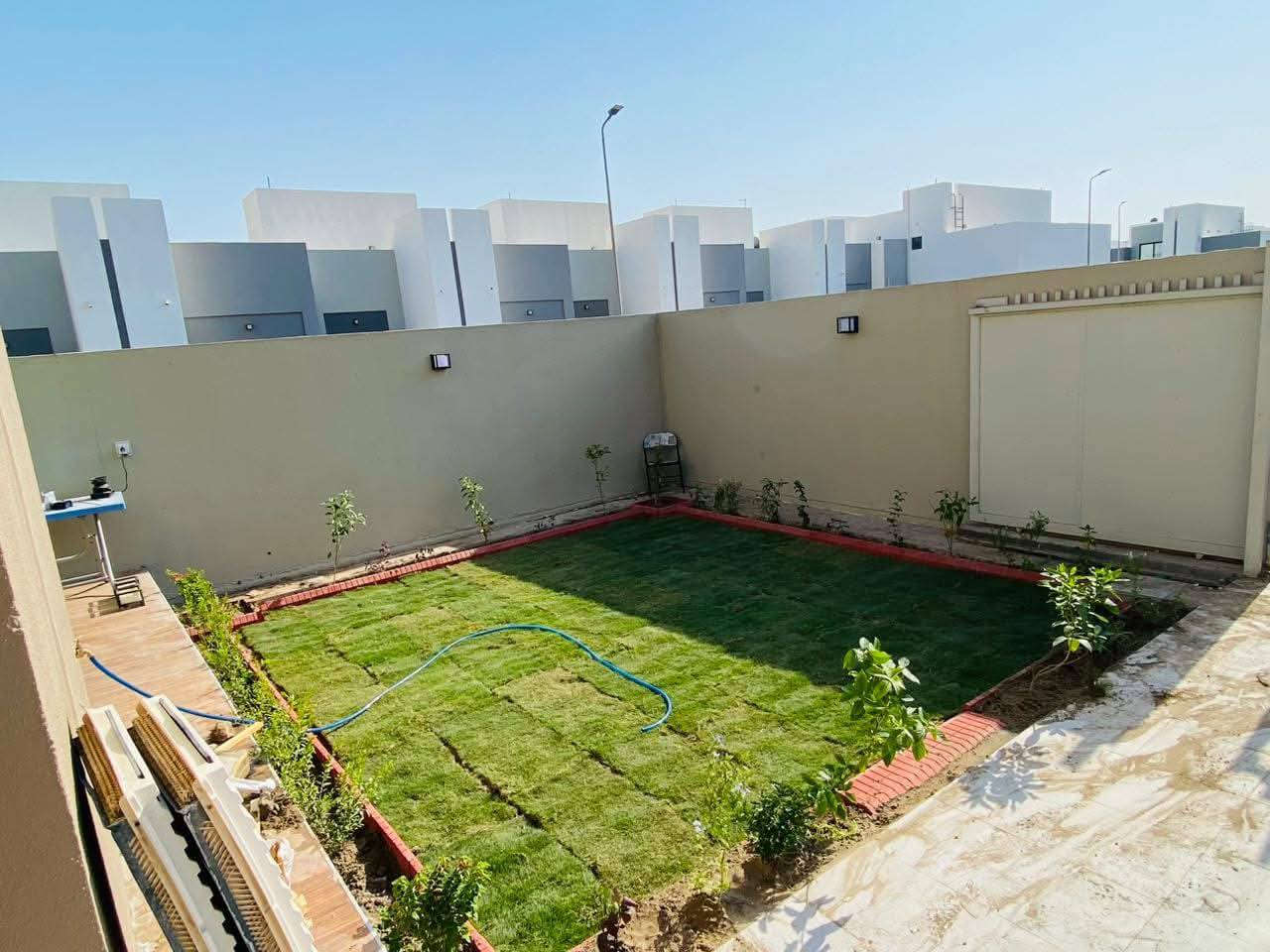 ديكورا حدائق منزلية بأنسب الاسعار كرستة وعمل ***********
