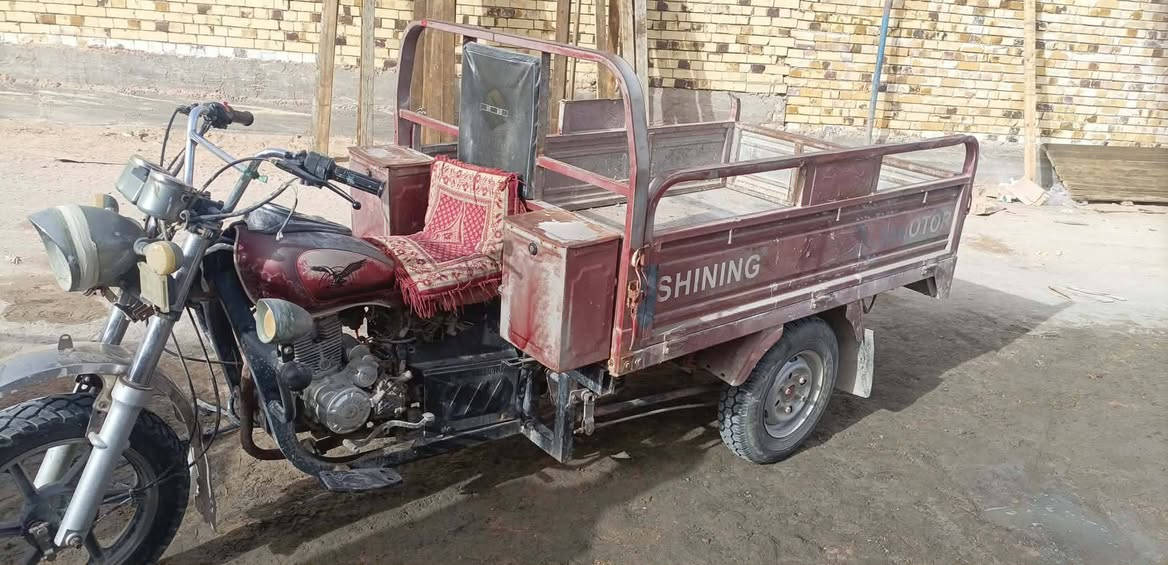 سلام عليكم ستوته للبيع مديل 2017اوراق أصولي أصولي كهربائيت كلها جديده وشغاله مكينه جديده برغي ما مفتوح مديل 23 تايرات جدد شاصي مكفول كفاله عامه سعر مليون وميه وبيها مجال (اتصال فقط) (***********)/ (***********)
