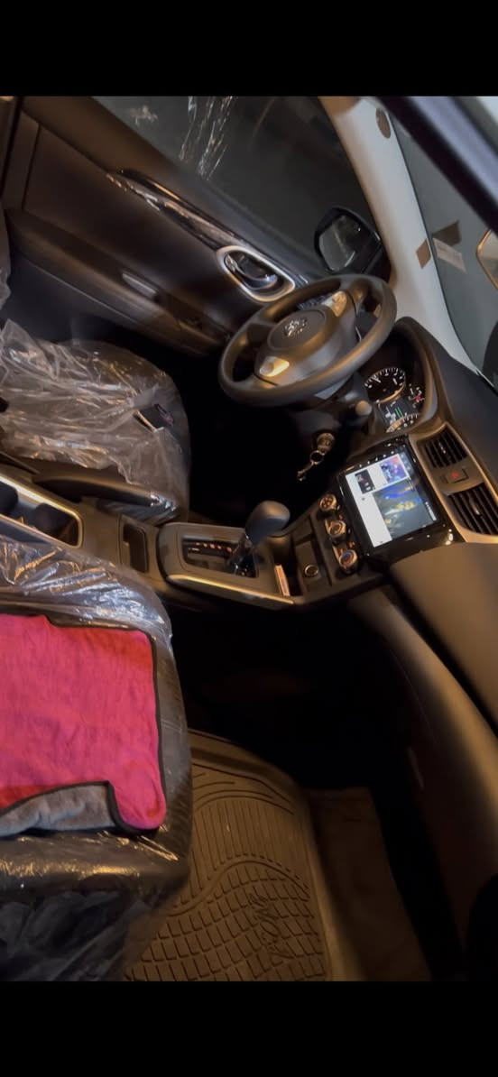 السلام عليكم سيارة سنترا موديل 2025 وضع الشركة ماشي 8الاف  مكان السياره نجف
***********
  مكفولة من الشخط والضربة وتبديل... السعر / 125/
