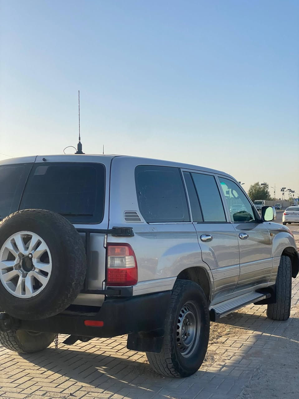 قطريه مديل 2006 اصل رقم بغداد انكليزي بسمي
دبل سبير      اخوان السعر جدا مناسب 
فوول عادي
مكينه وكير عالشرط
جام كهرباء 
السياره كلش حلوه ومامتعوبه
لوكير شغال دفع رباعي مانازله بر
بالعافيه عله لايأخذ هذا تخم تاير جديد حداديه جديده
اني مكلف بالنشر وهاذاه رقم راعيه ***********

