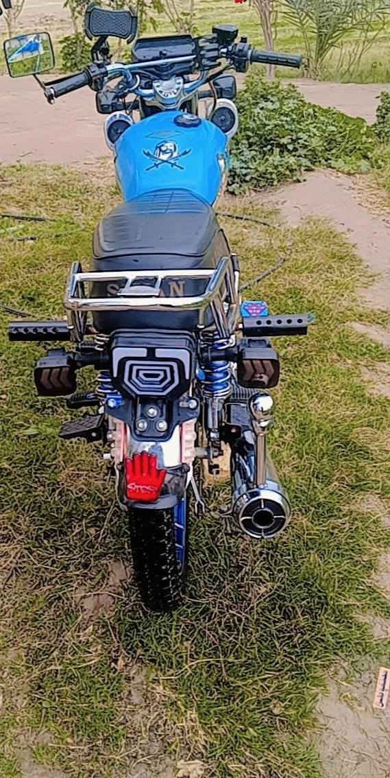 دراجه ناريه
سفانه موديل ٢٤
اوراق اصولي
كفالة عامه من حادث اوسرقا و اي شي 
السعر ٨٠٠☝بيها مجال 
العنوان الحمزة الغربي شارع الجمعيه 
الشراي يجي خاص


**إذا كنت صاحب هذا الإعلان وتريد حذفه لأي سبب، رجاءا أرسل رسالة إلى الدعم الفني**