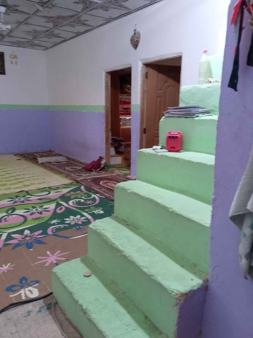 الدار للبيع مع قطعة ارض مساحة 300 متر قرب الامام زيد بن علي خدمات كاملة ماء وكهرباء 
للاستفسار الاتصال على الرقم 
*********** Singapore
