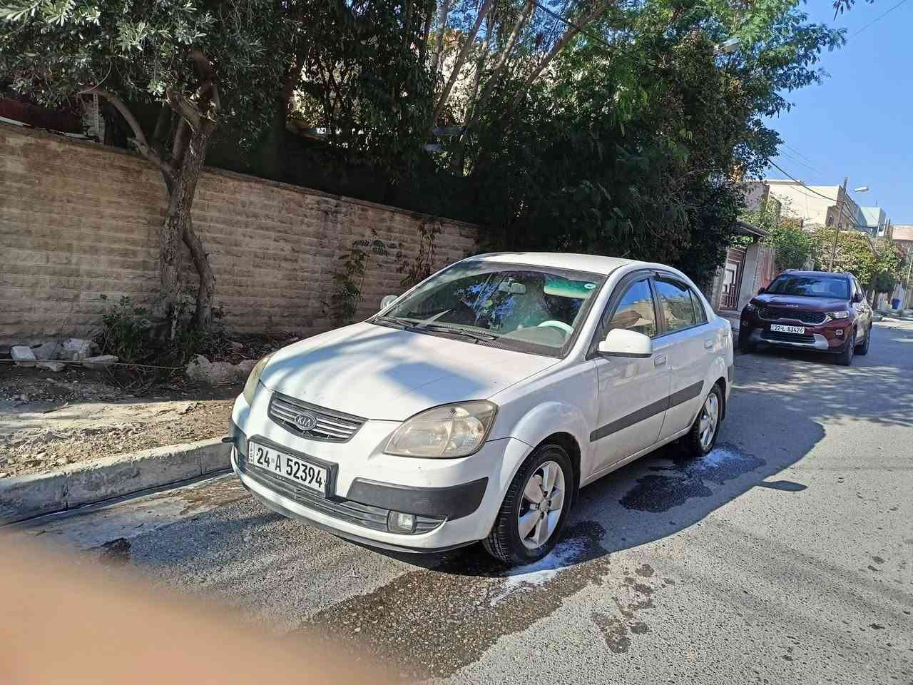 سلام علايكم
كيا ريو 2009
الضرر بوند وجاملغ صبغ فقط
شوي بل مصره شرط بل شاصي ودواخل 
وبيها بارد شي قليل 
محرك 14 لصرف ولا نفخ 
كير شرط 
رقم دهوك شرط التحويل 
كوبون بانزين بيها
السعر 90 وبيها مجال شي قليل 
الرقم الكورك***********
اسيا ***********
بيهم واتساب
