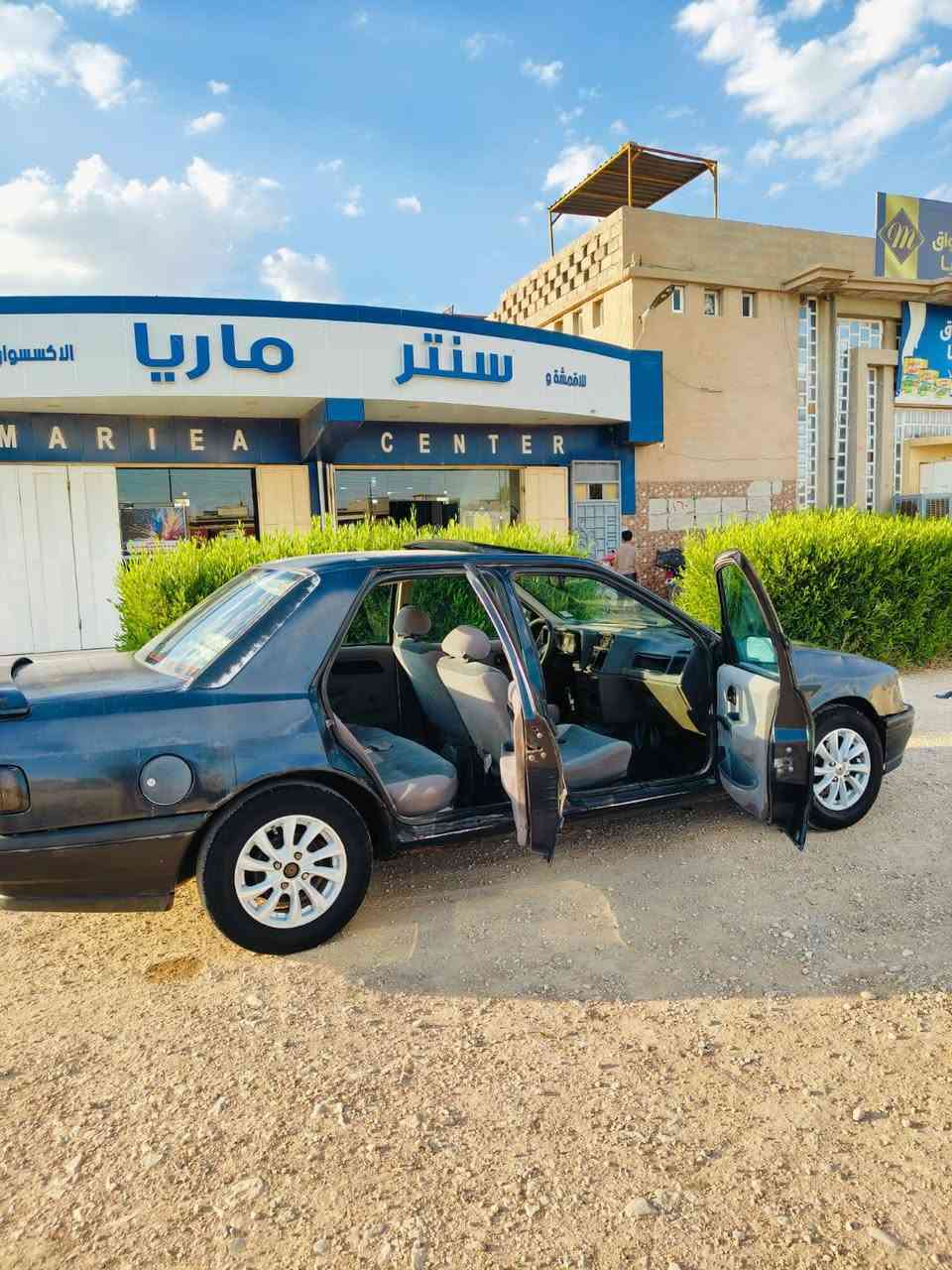 السلام عليكم...فورد سيرا قبغ اسود مكفوله بالشرط من الدعاميه للدعاميه بدون صبغ أو طخ كهربأيات شغاله كلها ماعليها اي رسوم بالمرور كابونها ورقي توقف🛑 ...بيدنا وبسمنا من الشحن
 السعر 15ورقه..***********
