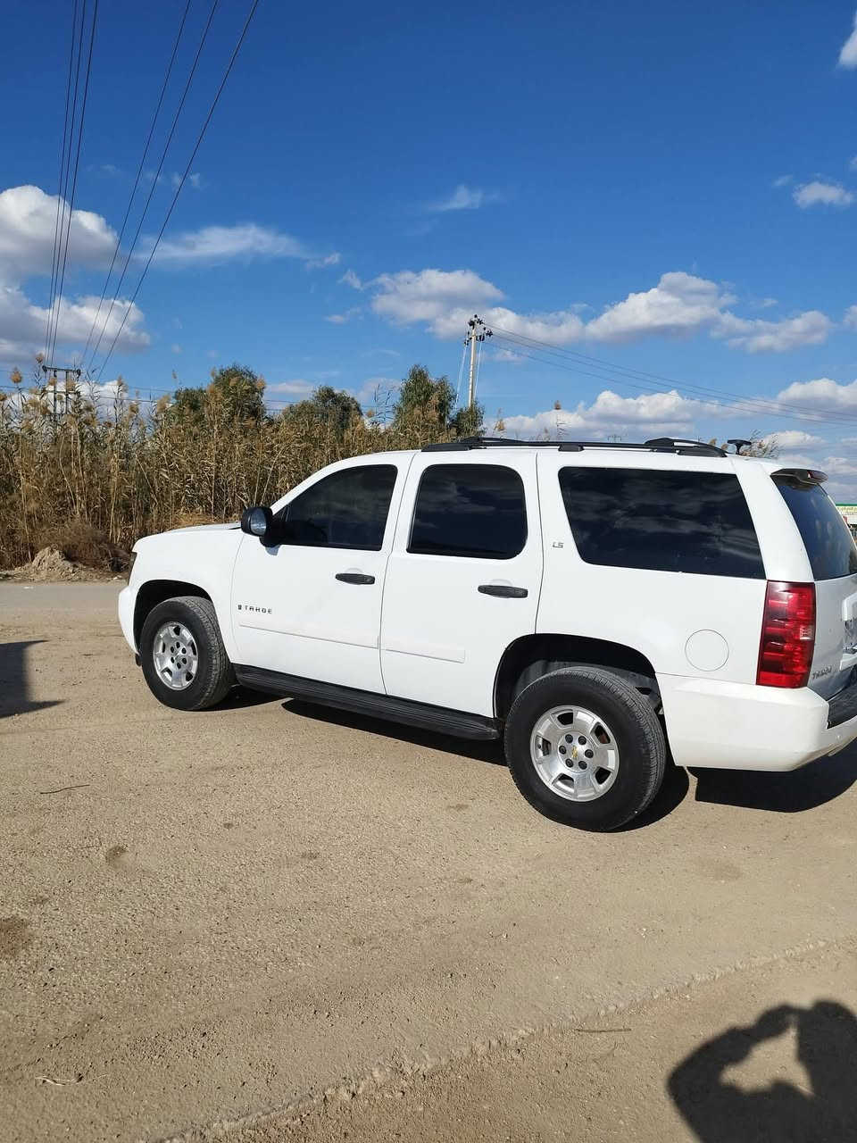 السلام عليكم تاهو موديل 2010 خليجي ادوات بدون رقم مكفوله من الكص وضربه والسرقه والعشائر مكينه وكير  كفاله حداديه واكسل كارتون سياره حيل نضيفه كله شغال بيه السعر 65 مكان ناصريه *********** واتساب
