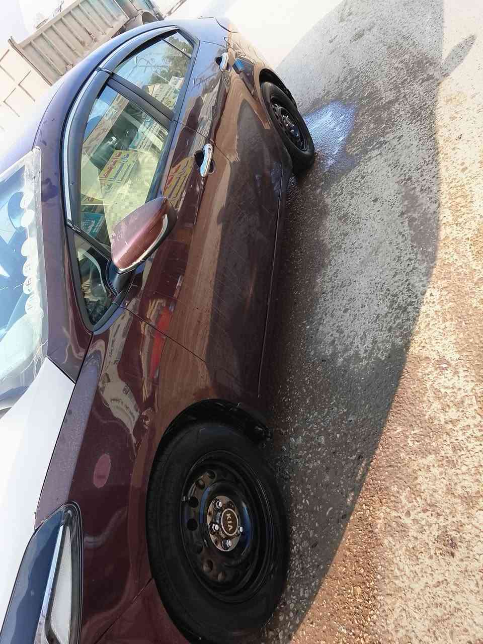 سلام عليكم كيا فورتي موديل 2017حادث بنيد وجاملغ منضومه غاز مكينه 2000 كير حداديه تبريد خير من الله  مكان حله شارع80
الشعر 105وبيه مجال 
الرقم ***********
