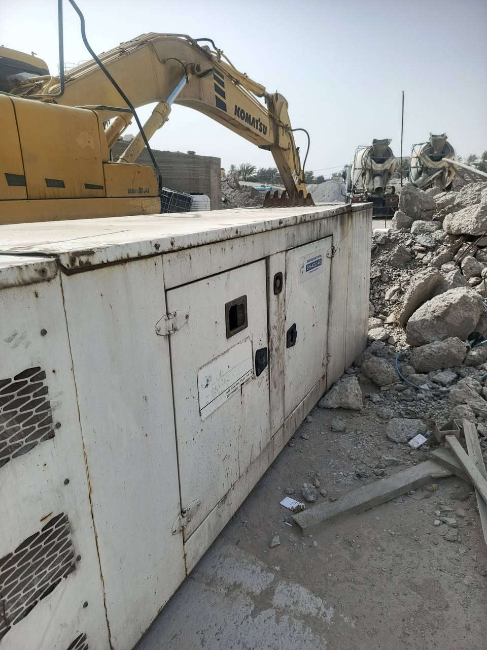 كاتم 150كيفي مع الشاصي للبيع***********
